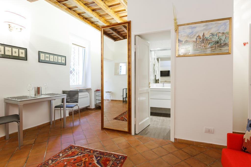 Navona, Old Rome Lodge Bilik gambar